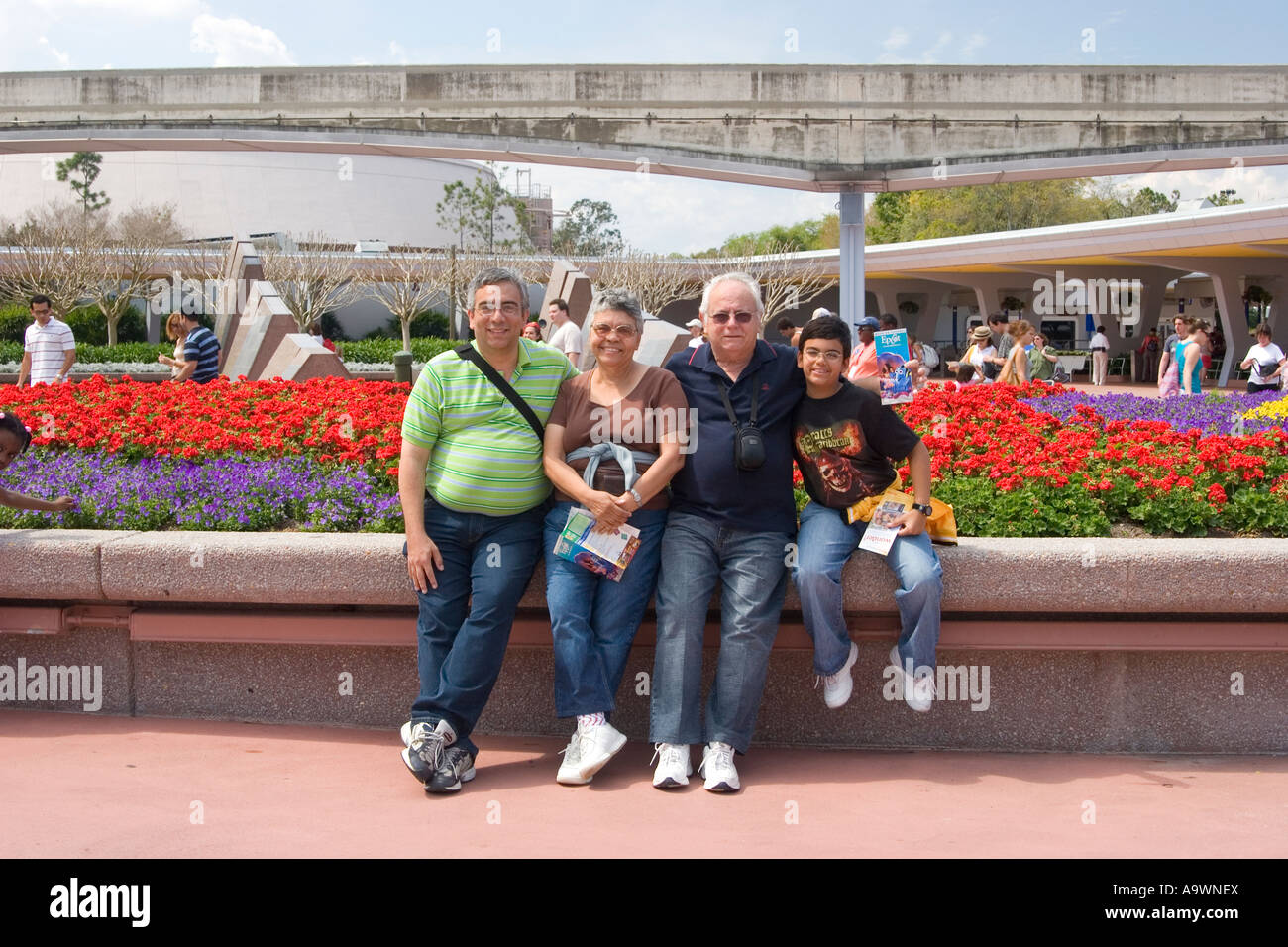 La famille de l'Amérique latine à l'Epcot Center Banque D'Images