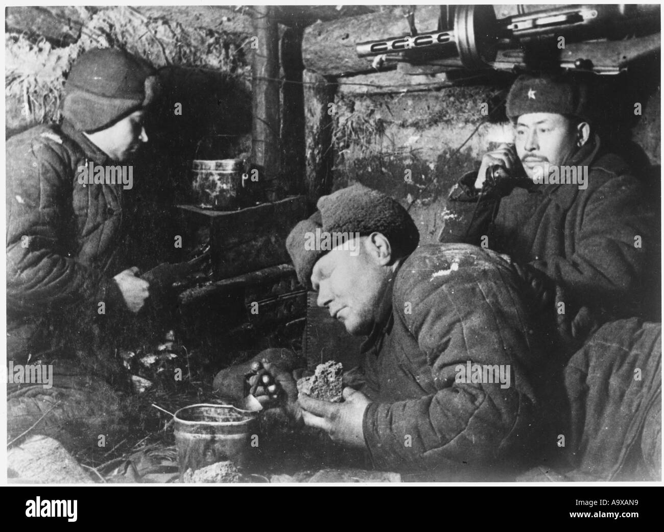 Manger de la viande nous russes Banque D'Images