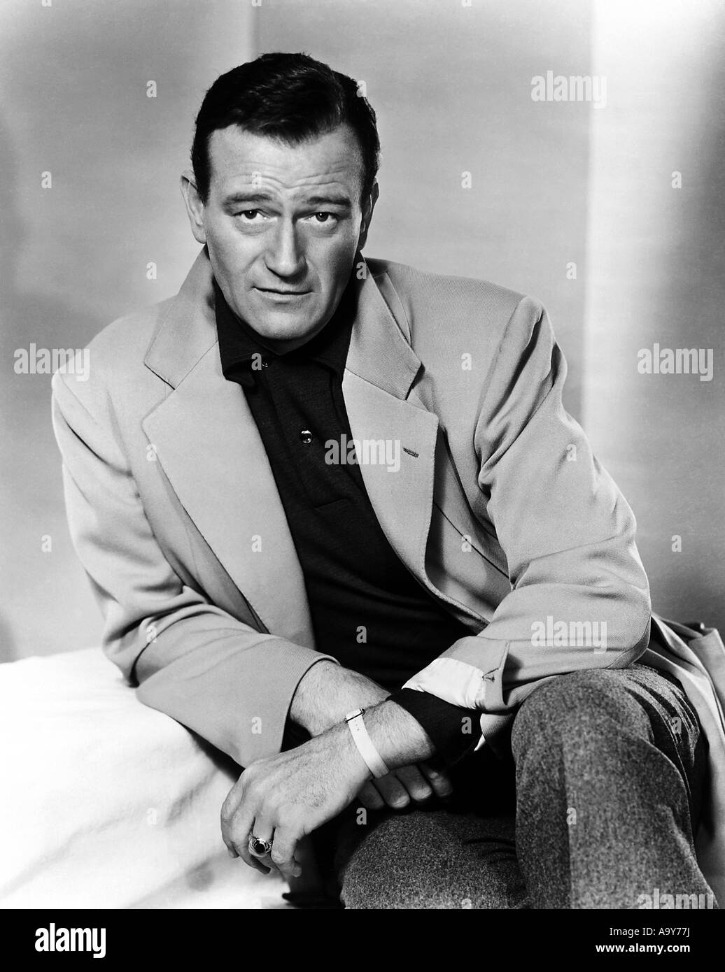 John wayne cowboy Banque d'images noir et blanc - Alamy