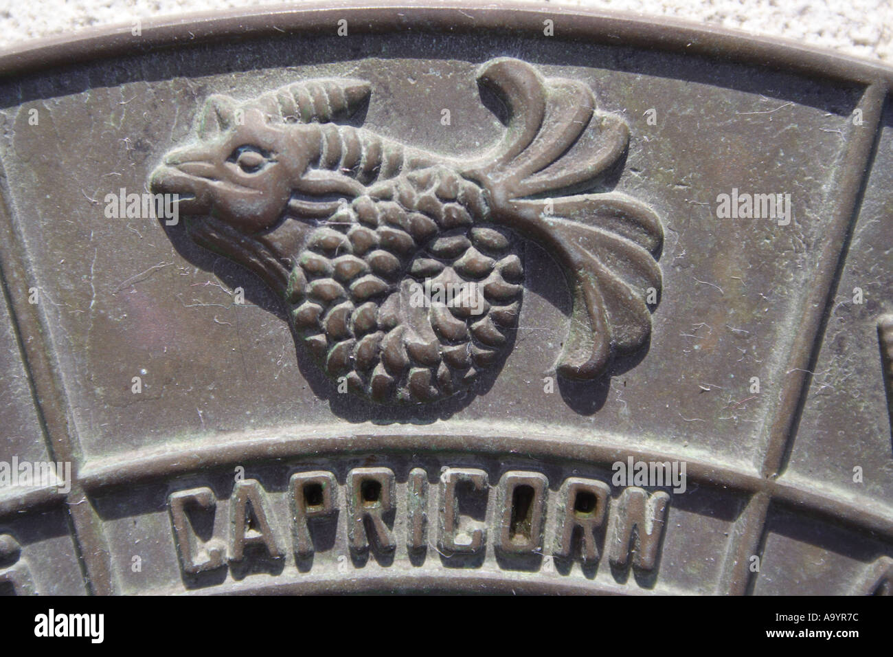 Un cadran solaire MONTRE DES SIGNES DE LA ZODIAK BAPD1820 Banque D'Images