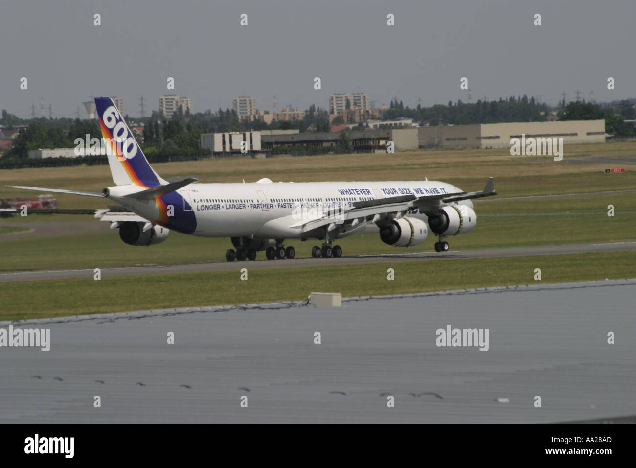 Un Airbus A 340-600 à Le Bourget Paris Juin 2003 Banque D'Images