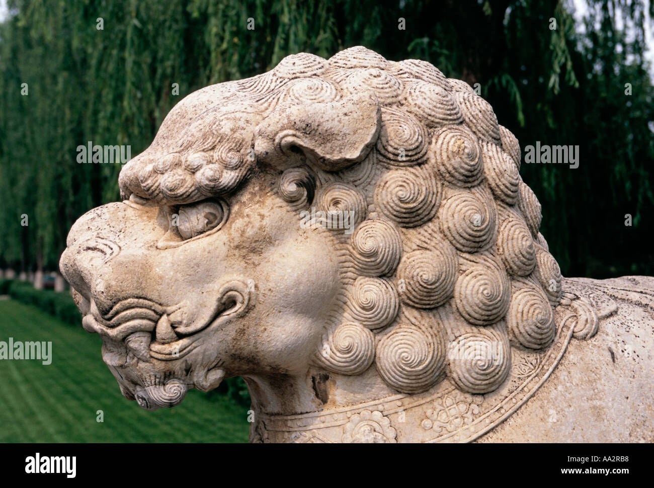 Lion en pierre, statue en pierre, de l'esprit Cours à Tombeaux Ming, District, municipalité de Beijing, China, Asia Banque D'Images