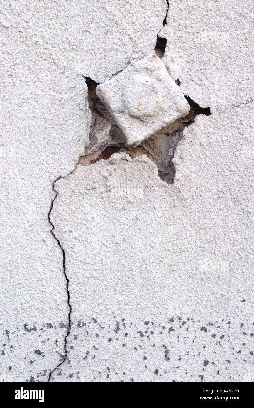 Détail d'un mur en stuc et vis structurales Banque D'Images