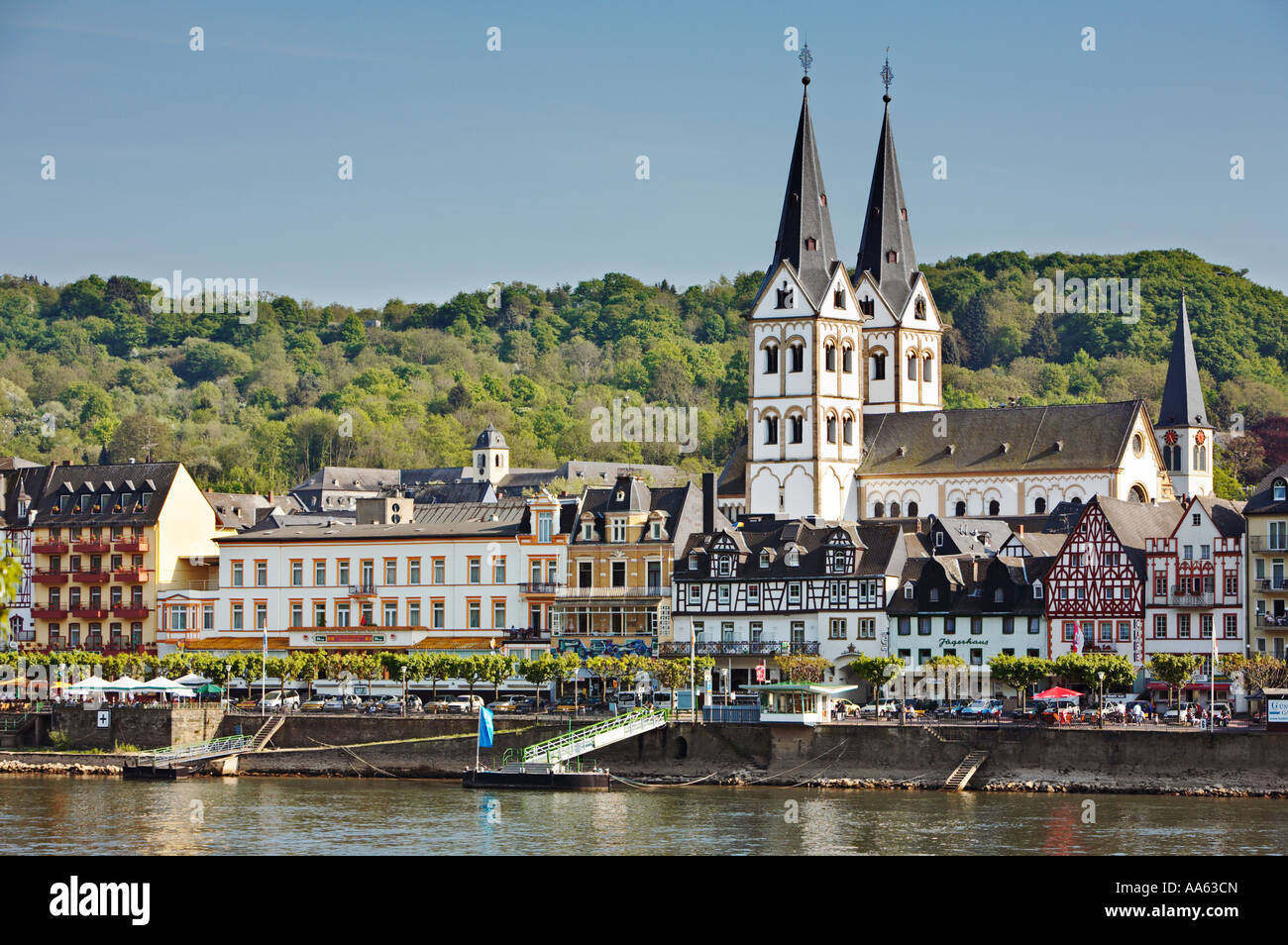 Boppard, Allemagne, vallée du Rhin - église St Severus et promenade à Boppard Banque D'Images