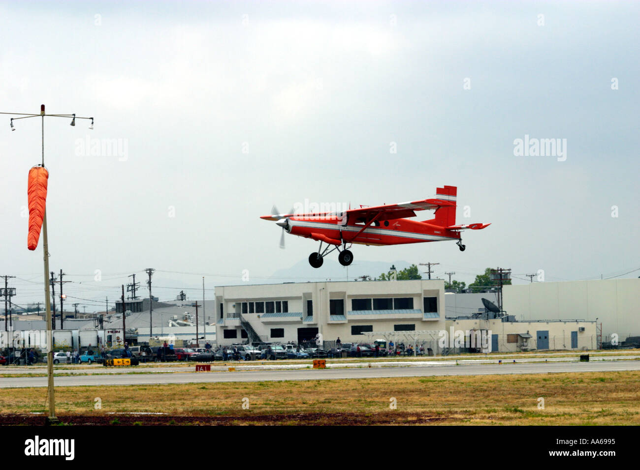 Pilatus Turbo Porter piloté par Clay Lacy Van Nuys California Aviation Expo 2003 Banque D'Images