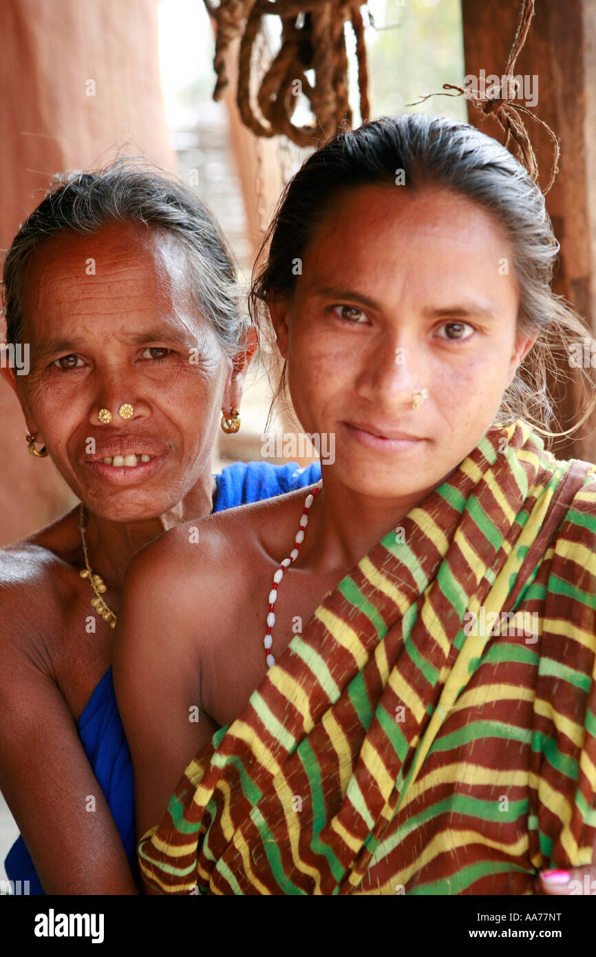 Les femmes au village Sarap, Orissa, Inde Banque D'Images