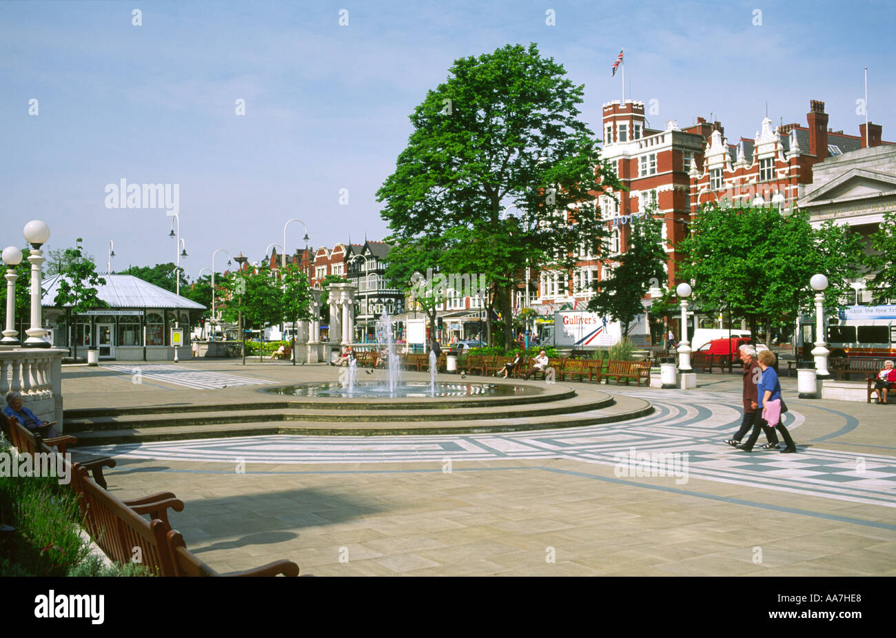 Lord Street et l'hôtel Scarisbrick à Southport, Merseyside, Angleterre. UK, Royaume-Uni. Banque D'Images