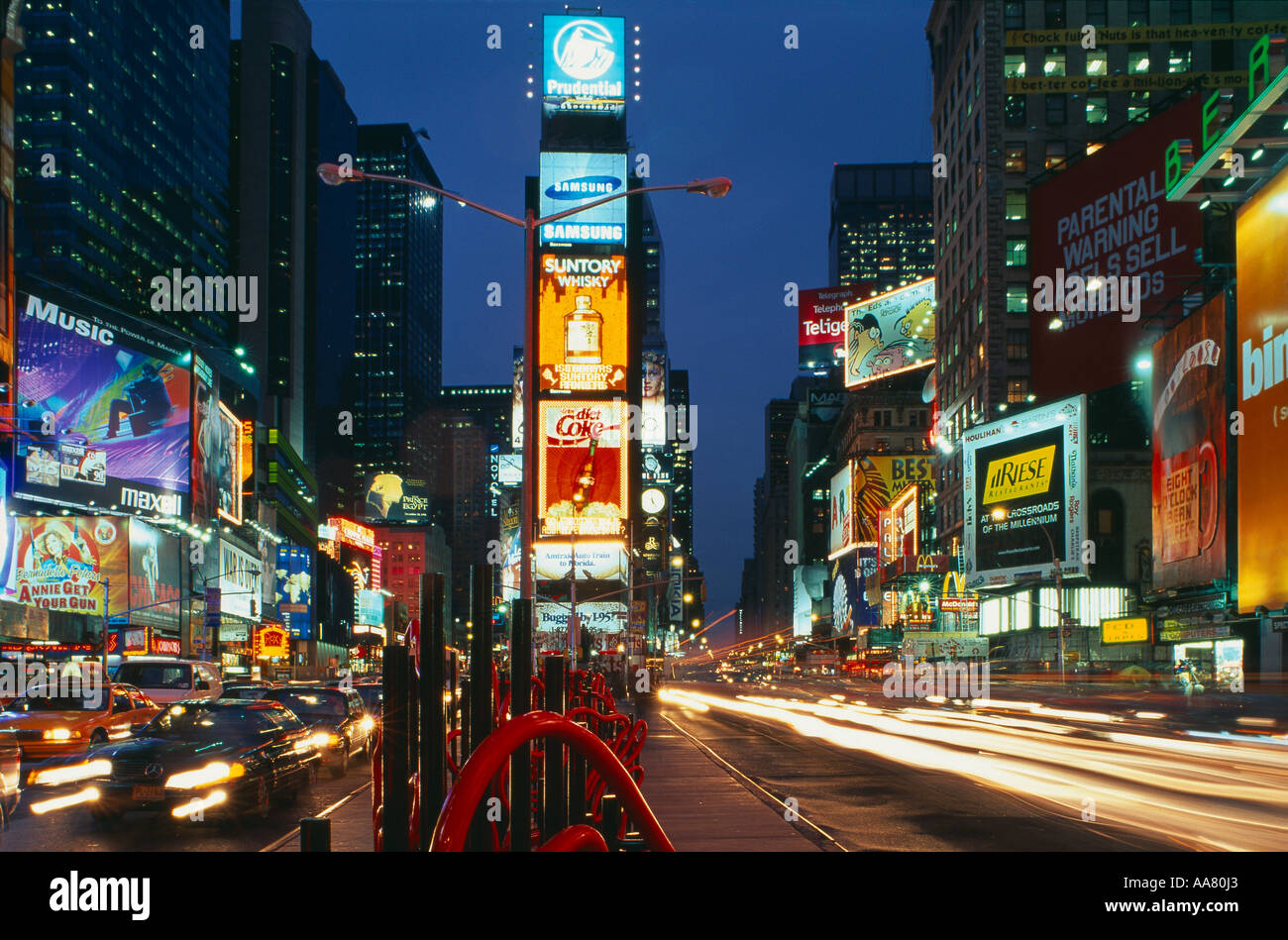 Times Square de nuit, New York USA Banque D'Images