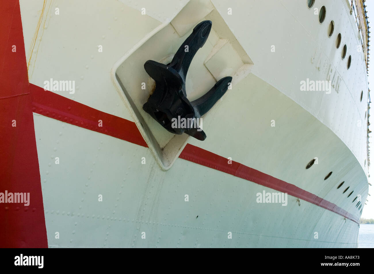 Arc de grand bateau dans le port à Toronto Ontario Canada Banque D'Images