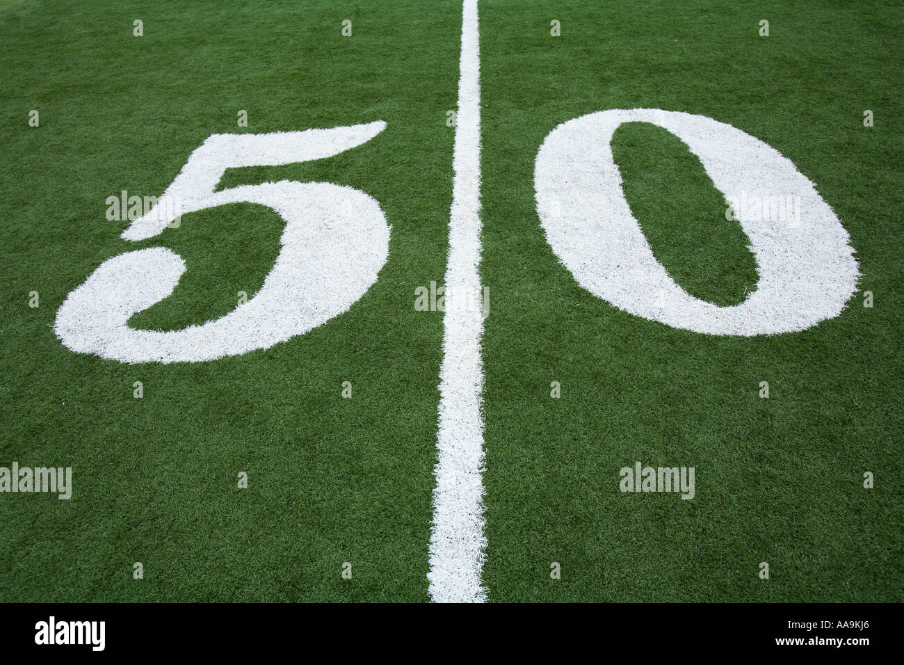 50 cour ligne sur terrain de football Banque D'Images