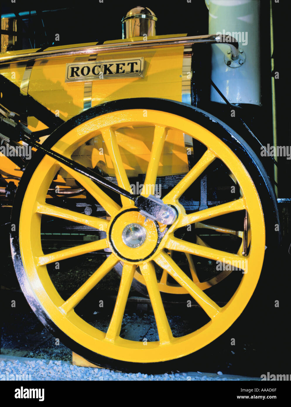 Détail d'une roue de George Stephenson's 'Rocket', National Railway Museum, York, North Yorkshire, Angleterre, Royaume-Uni. Banque D'Images