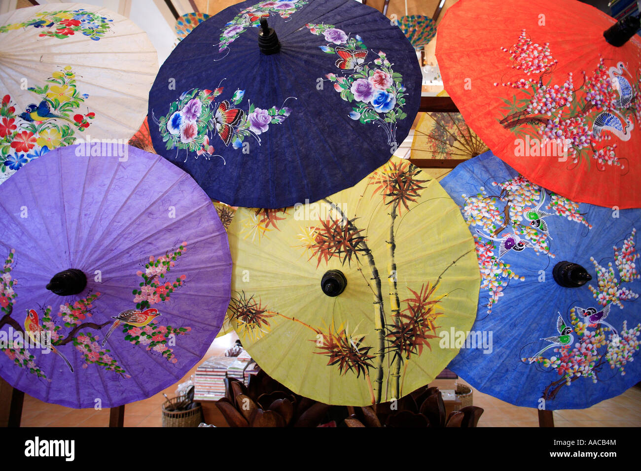 Bo Sang umbrella factory Chiang Mai Thailand Banque D'Images Bo Sang umbrella factory Chiang Mai Thailand Banque D'Images