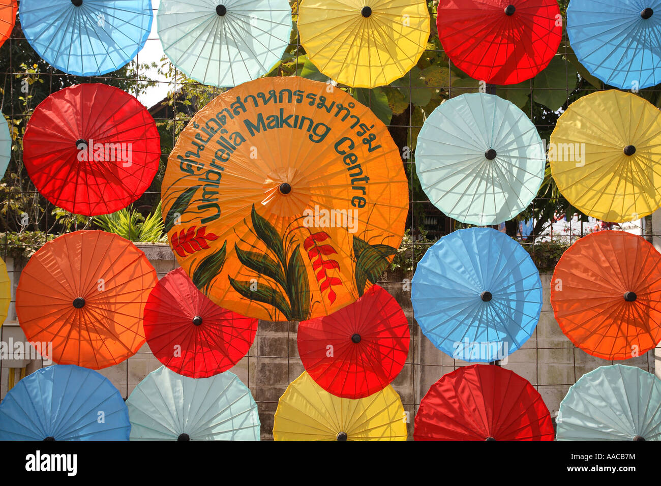 Bo Sang umbrella factory Chiang Mai Thailand Banque D'Images Bo Sang umbrella factory Chiang Mai Thailand Banque D'Images