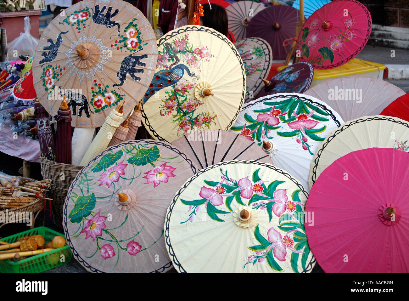 Bo Sang umbrella factory Chiang Mai Thailand Banque D'Images Bo Sang umbrella factory Chiang Mai Thailand Banque D'Images
