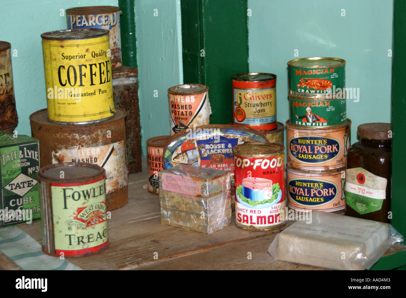 L'affichage en magasin alimentaire Historique Port Lockroy station et bureau de poste sur l'Île Wiencke montre célèbre marques du passé Banque D'Images