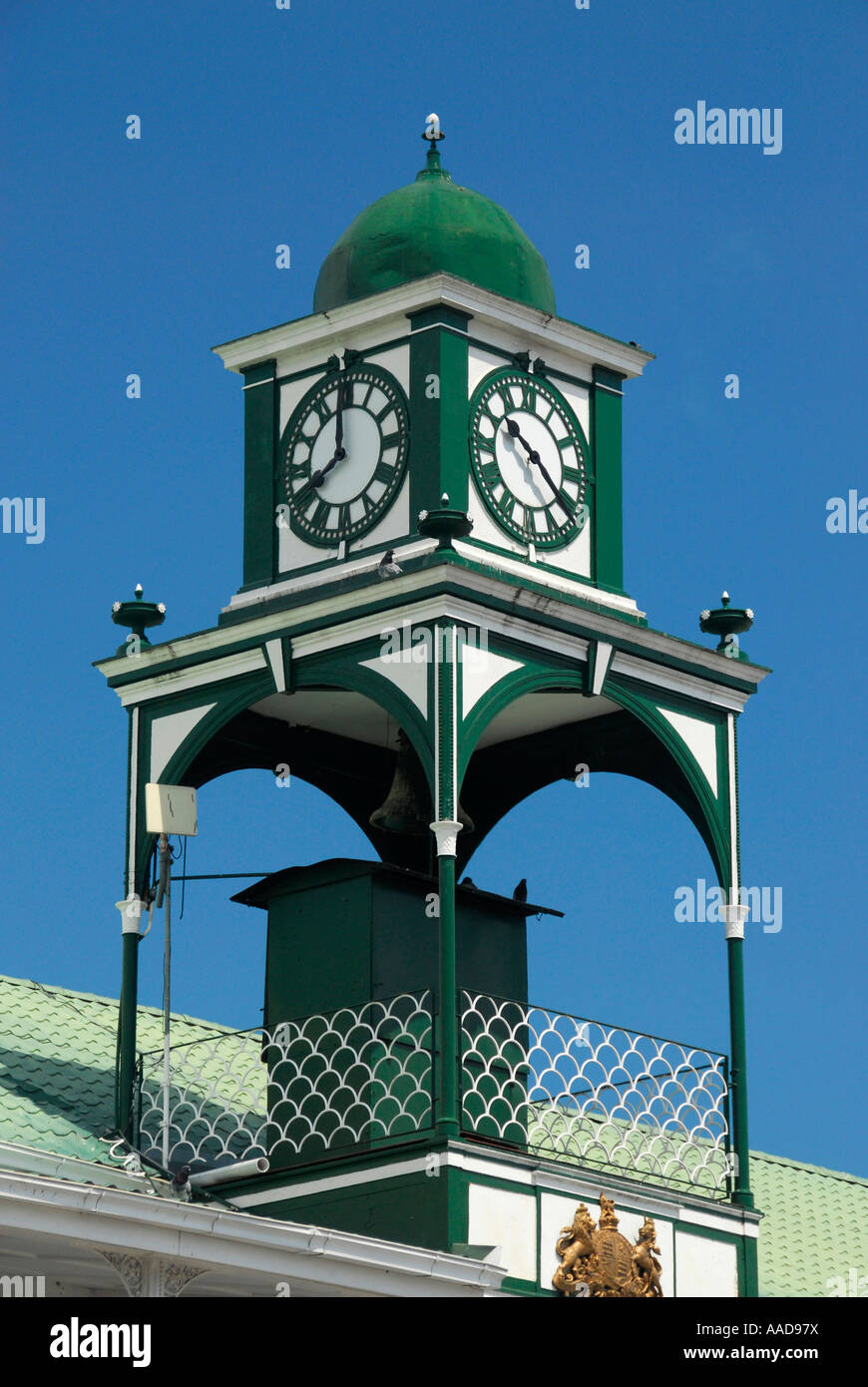 Horloge d'Édifice de la Cour suprême de Belize City, Belize, Amérique Centrale Banque D'Images