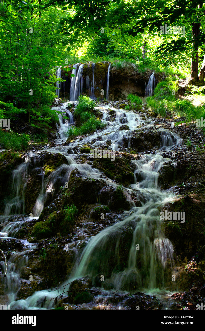 Cascade travertin à Mostenica Banque D'Images