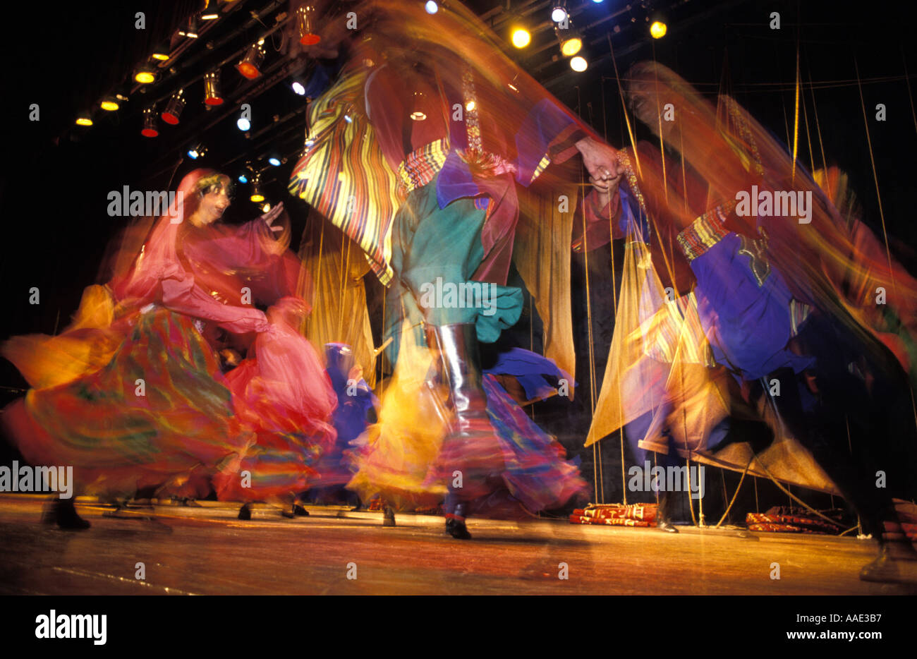 La danse arabe au Piccadilly Theatre, Hamra, Beyrouth ouest, le Liban. Banque D'Images