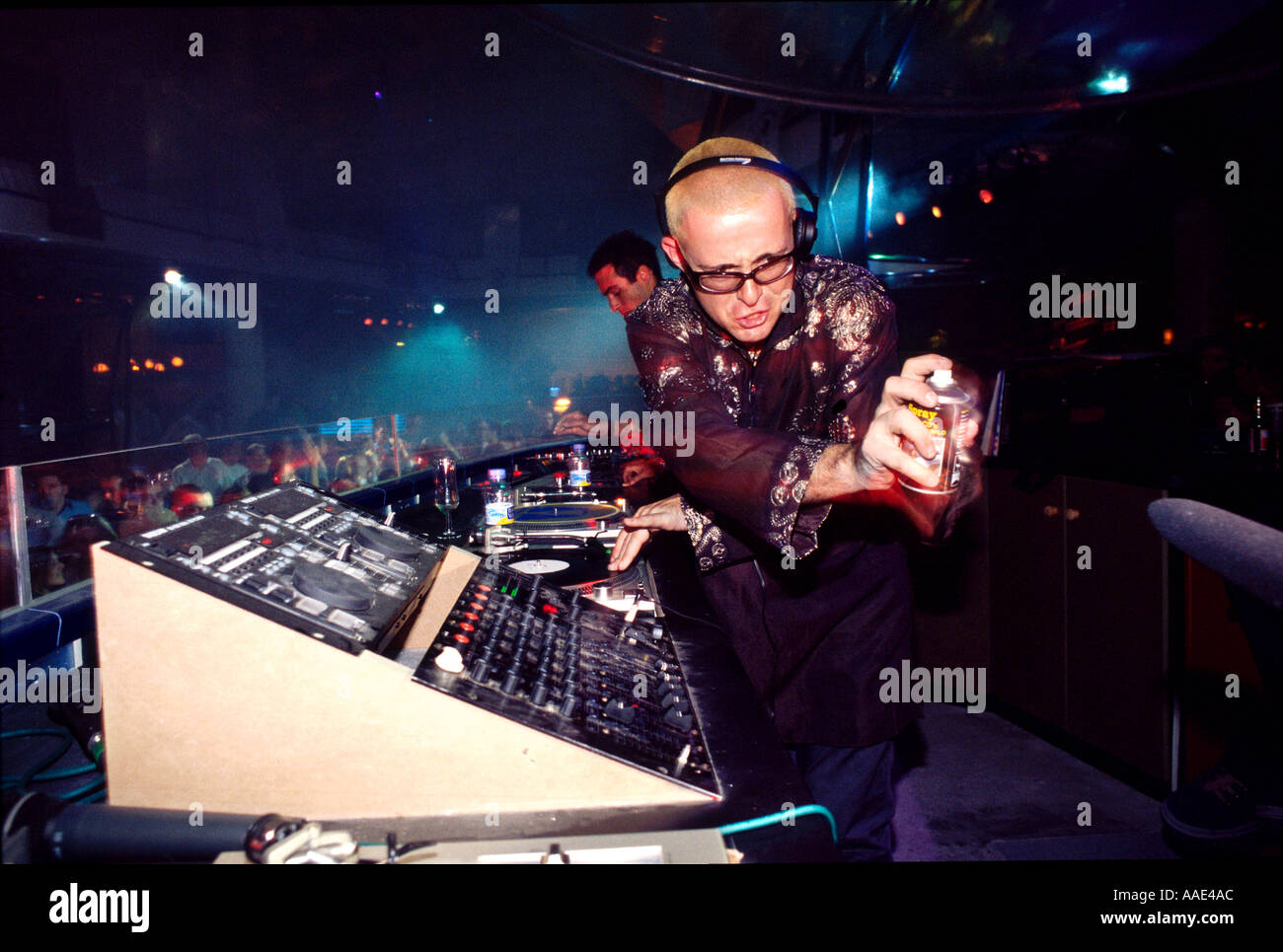 Jules juge DJ à jouer de la musique à l'Eden club Ibiza Espagne Banque D'Images