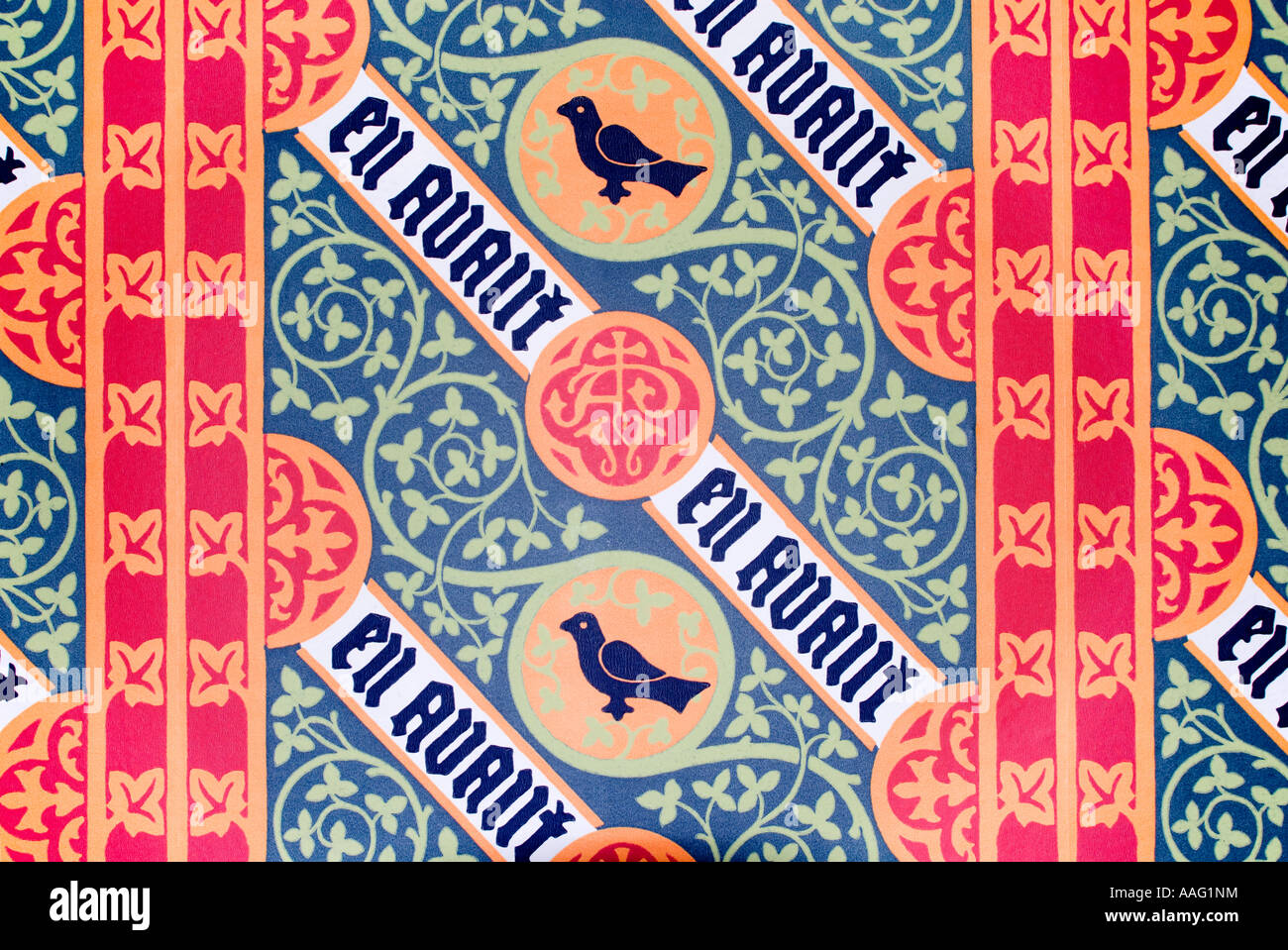 Papier peint conçu par le célèbre architecte victorien Augustus Welby Pugin pour son accueil, la Grange, dans la région de Ramsgate, Kent Banque D'Images