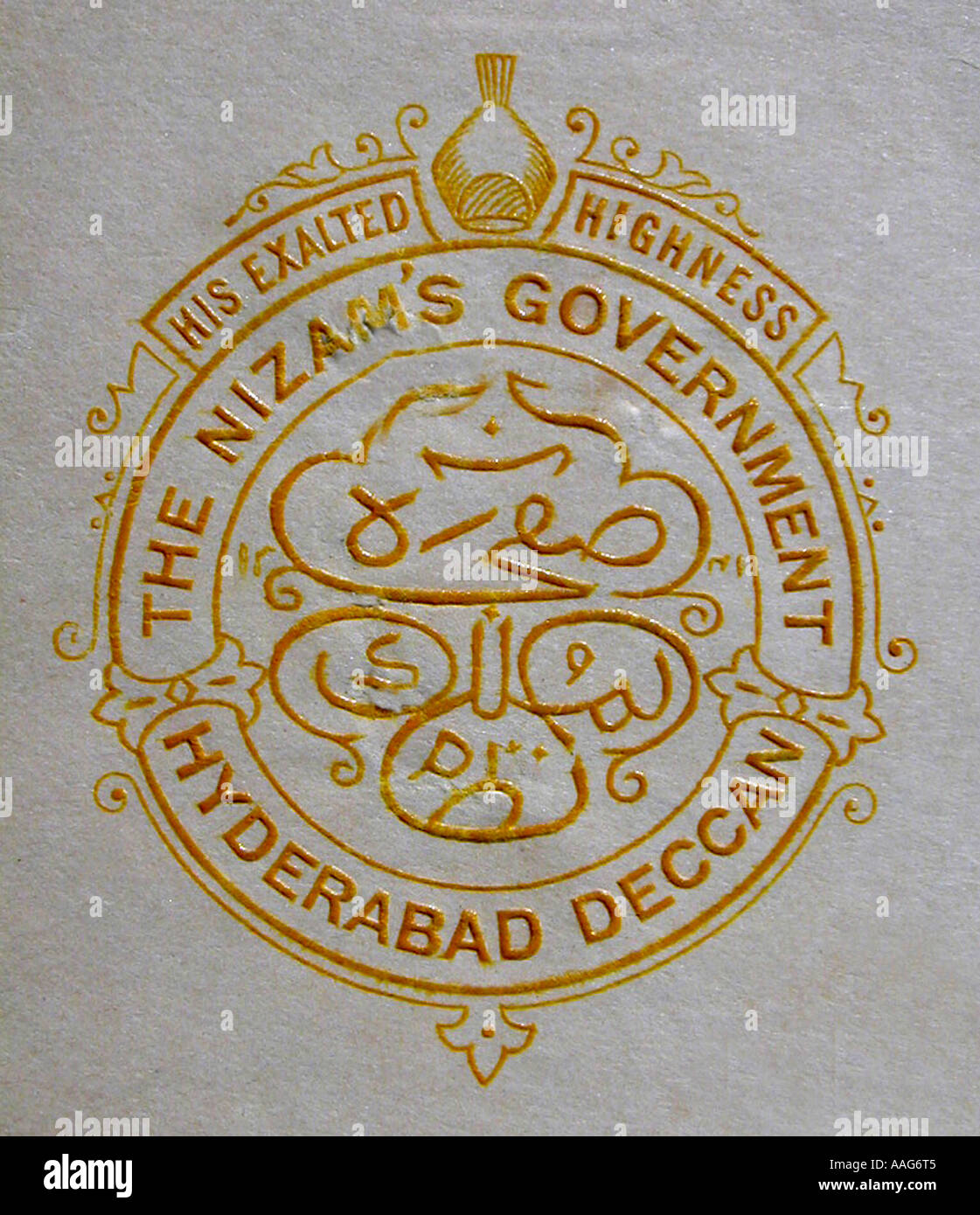Golden Coat of Arms son Altesse Exalted le gouvernement de Nizams début du XXe siècle Hyderabad Deccan Andhra Pradesh Inde Banque D'Images