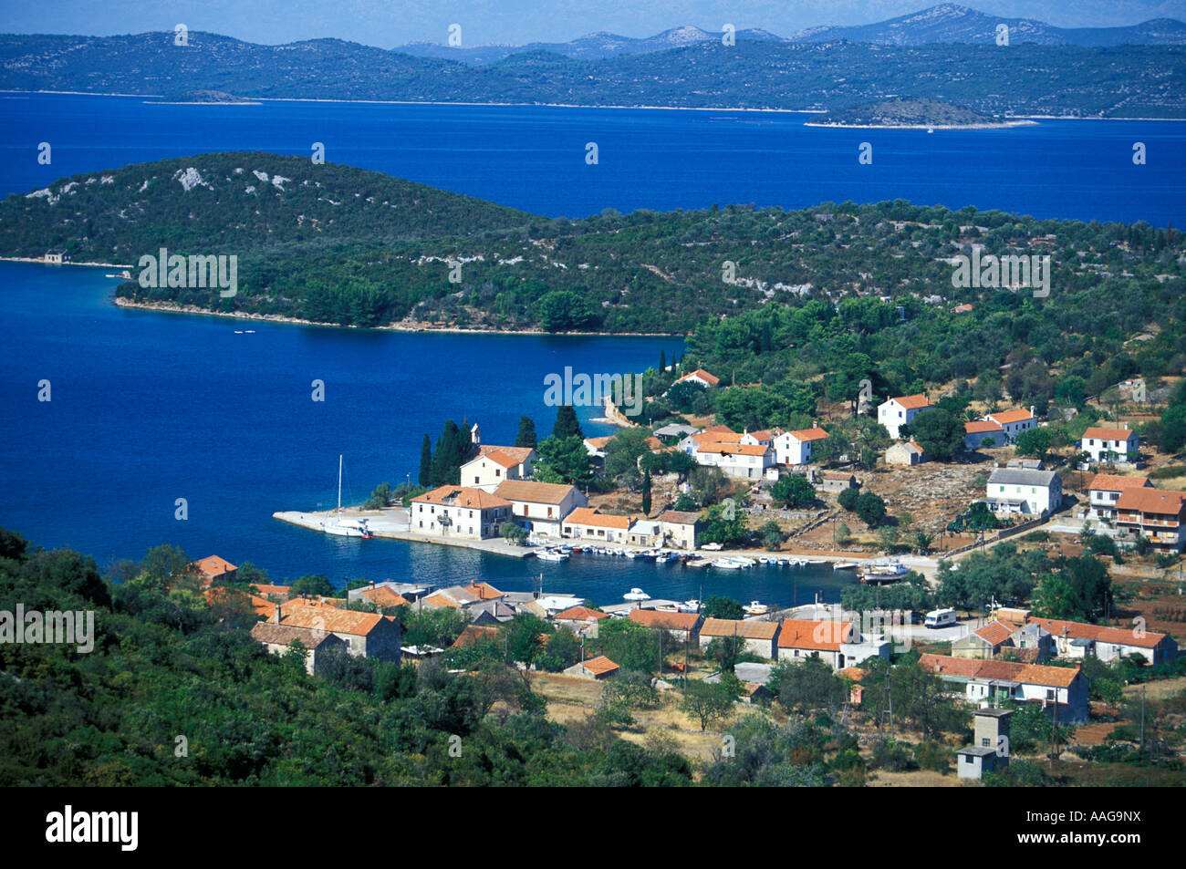 Vue aérienne de l'île de Dugi Otok Luka archipel de Zadar Dalmatie Croatie Banque D'Images