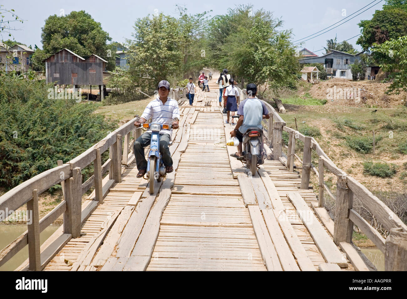 Pont du chemin rural Takmao CAMBODGE Phnom Penh Banque D'Images