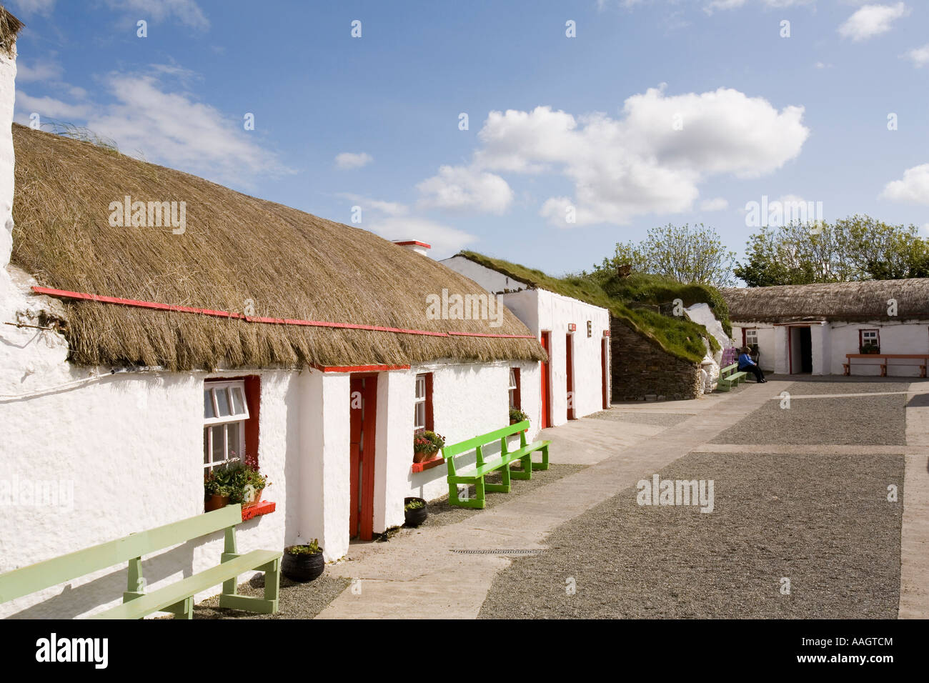 La péninsule d'Inishowen Donegal Irlande Île de Doagh Famine Village house in1900s street Banque D'Images