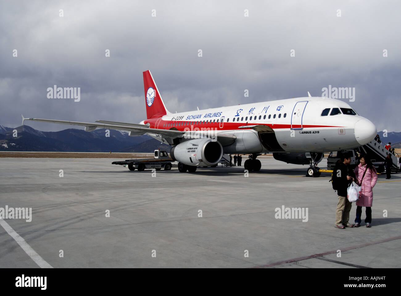 Sichuan,Airways Airbus A319 à Jiuzhaigou, Sichuan, Chine Banque D'Images