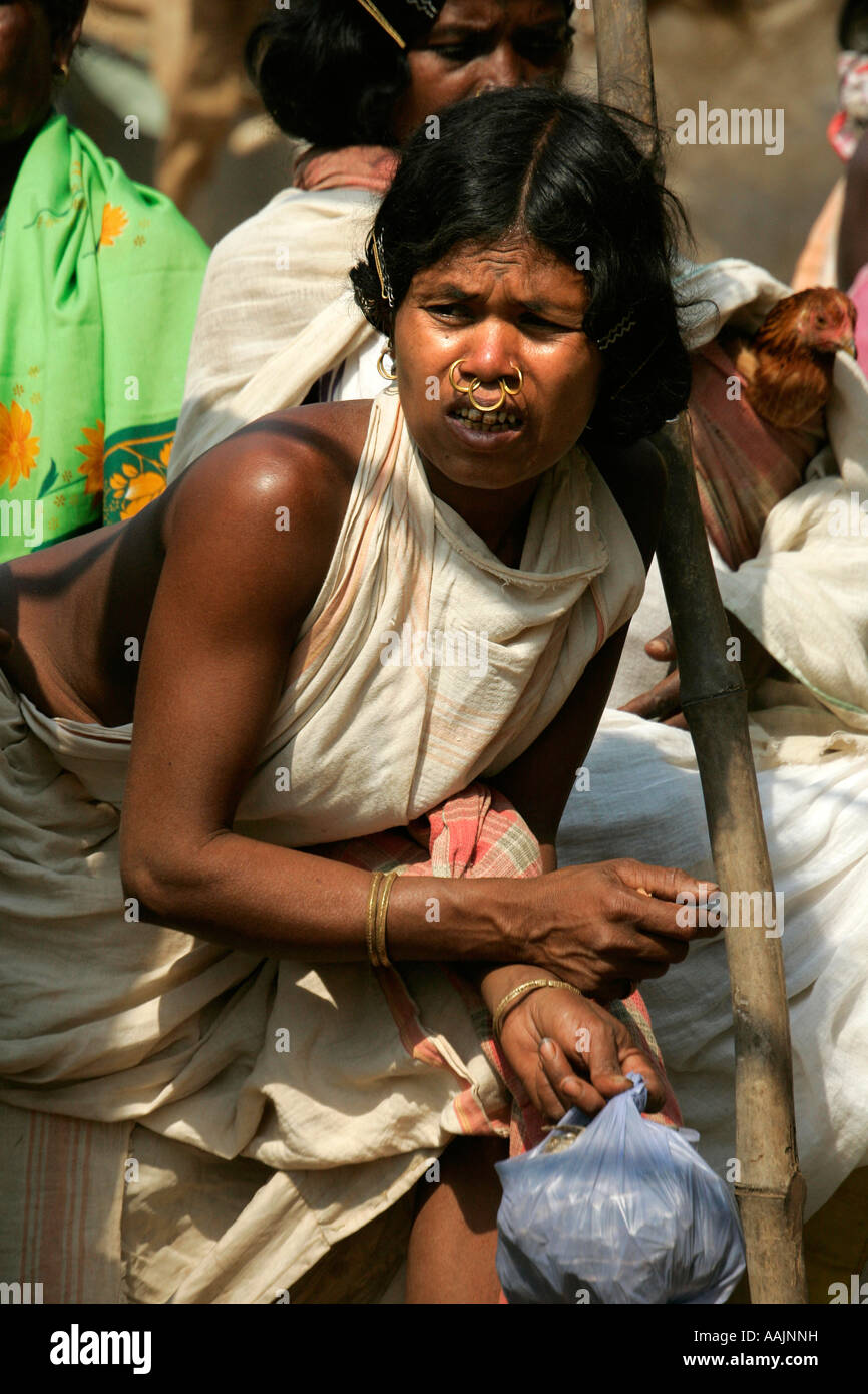 Femme au marché à Bissamcuttack, Chatikona, Orissa, Inde Banque D'Images