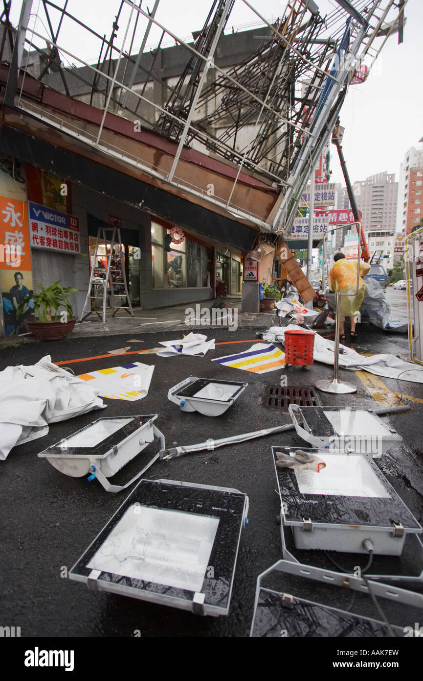 Des capacités en réparation après le passage du typhon Banque D'Images