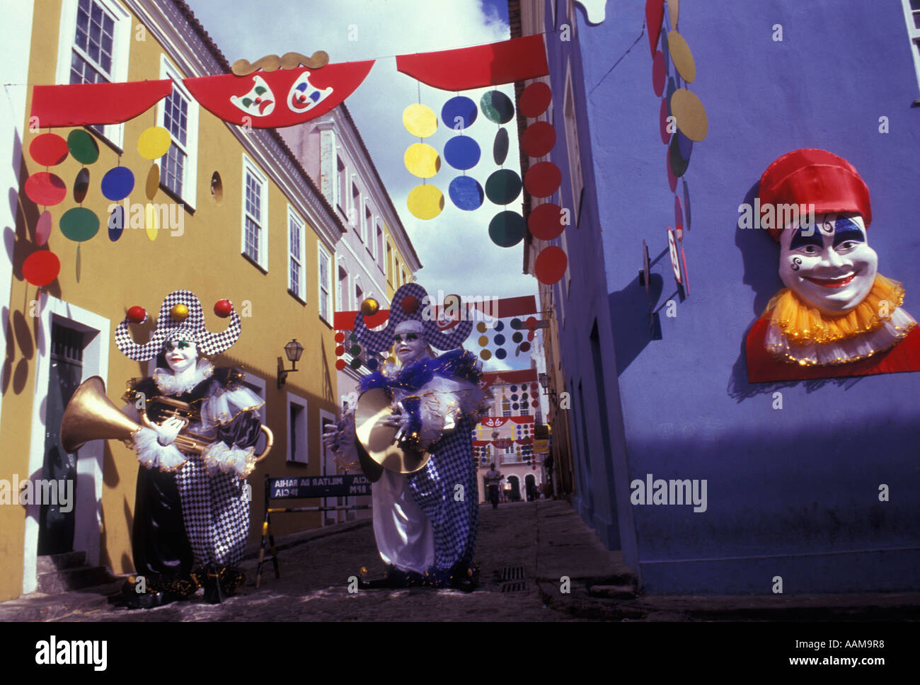 Costumes de carnaval Salvador de Bahia au Brésil. Pierrot - un caractère de pantomimes français. Banque D'Images