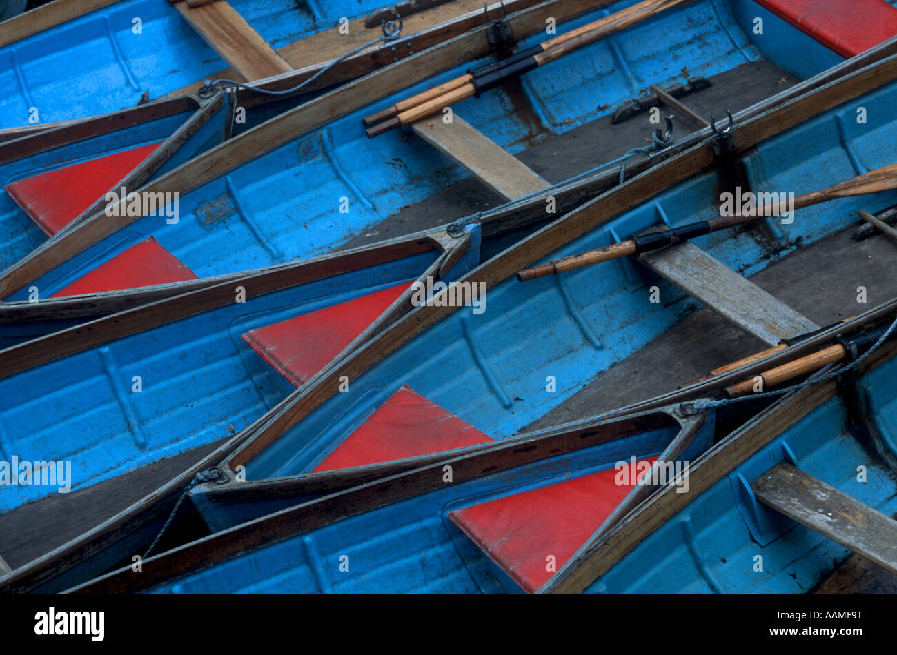 Des barques à louer sur la rivière Thames, Angleterre Oxford Banque D'Images