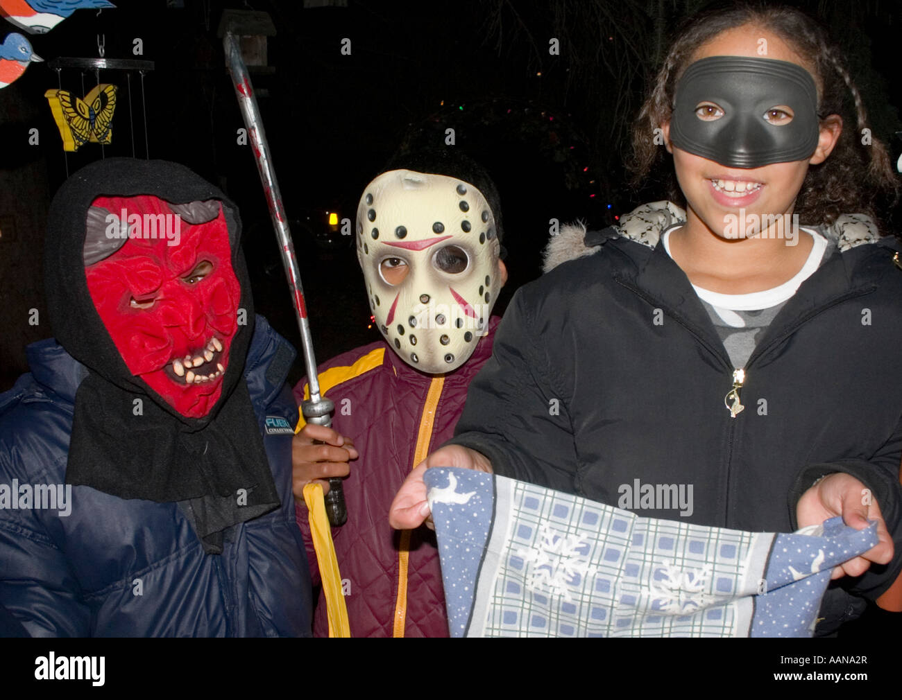 Astuce masqués et costumés pour Halloween Halloween. St Paul Minnesota USA Banque D'Images