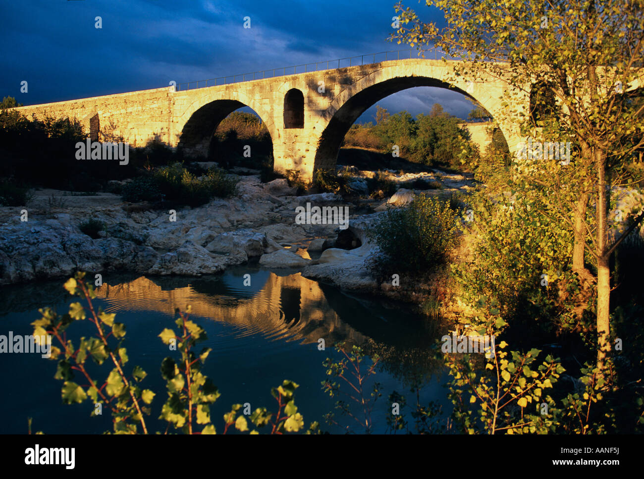 Pont Julien, pont romain, Luberon, Vaucluse, France, Europe Banque D'Images