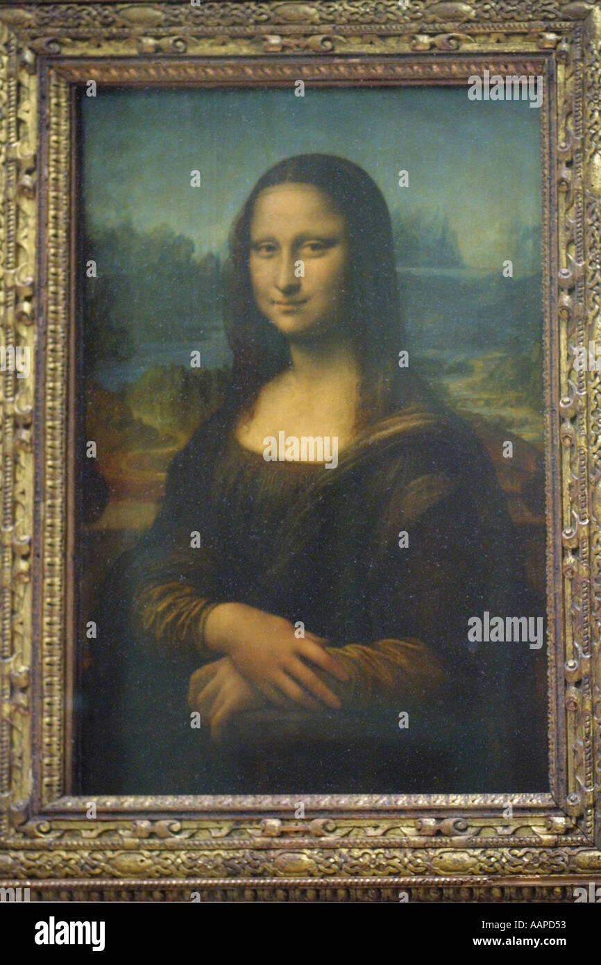 La Joconde de Léonard de Vinci sur l'écran derrière son écran à l'épreuve des balles dans le Louvre Musée d'Art à Paris France Banque D'Images