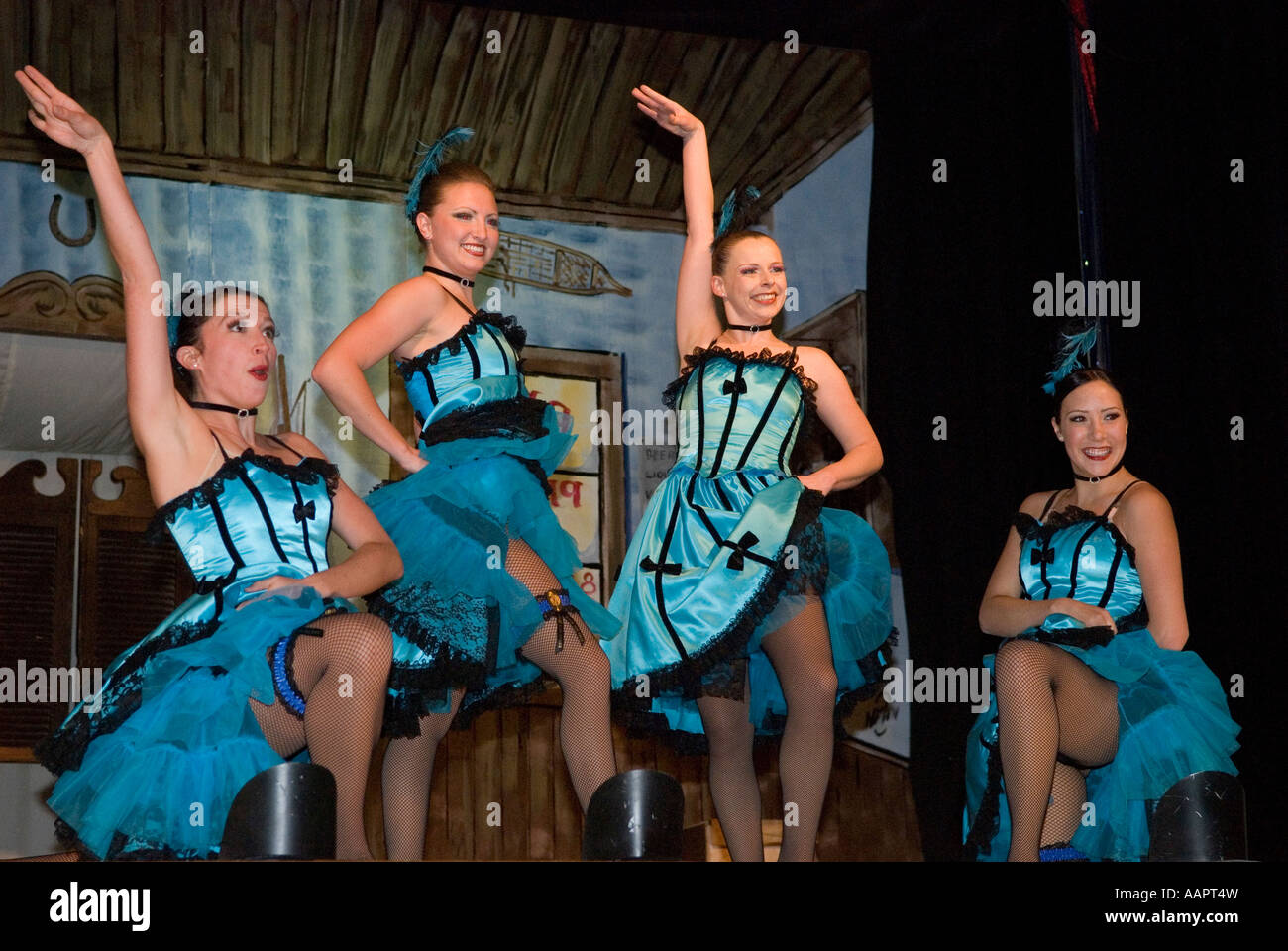 Cancan danseuses à Diamond Tooth Gerties Dawson City Yukon Canada Banque D'Images
