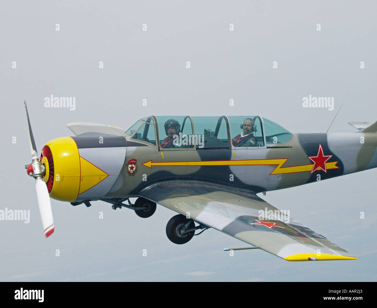 Yakovlev Yak 52 formateur russe vol d'un avion plus Noord Brabant aux Pays-Bas Banque D'Images