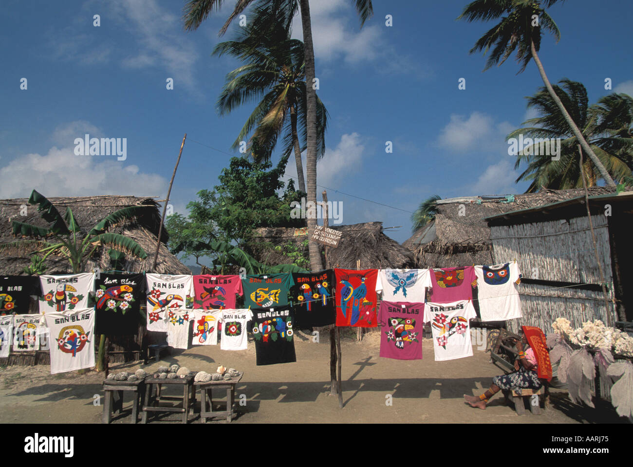 Panama San Blas Islands Molas indiens Cuna à vendre souvenirs touristiques shopping Panama symbole national Banque D'Images