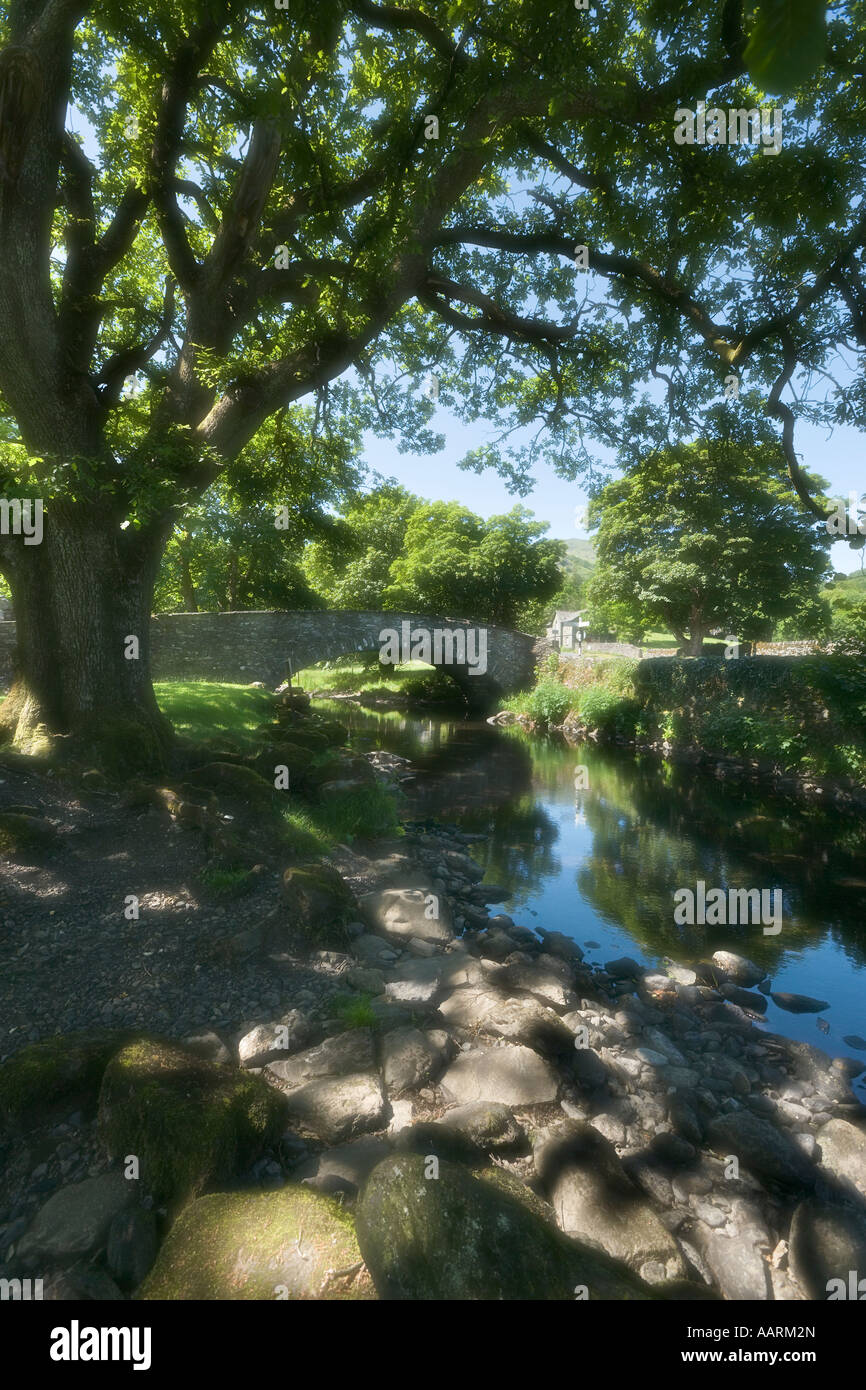 Soft Focus de pont sur Rydal Beck, Rydal, Parc National de Lake District, Cumbria, England, UK Banque D'Images