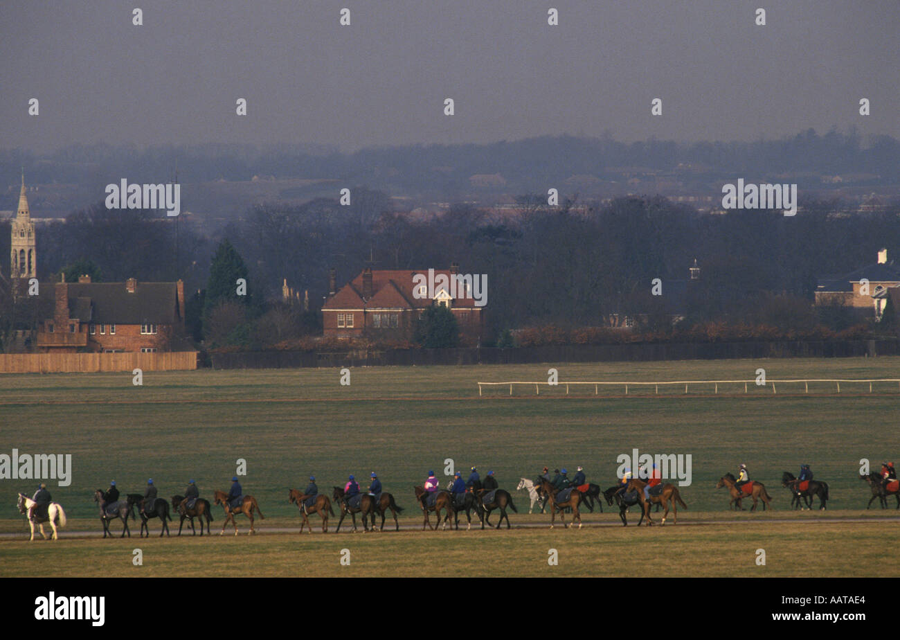 Courses hippiques Warren Hill Newmarket Heath, exercice quotidien, jockeys revenant de matin galops Suffolk UK 1993 1990s HOMER SYKES Banque D'Images