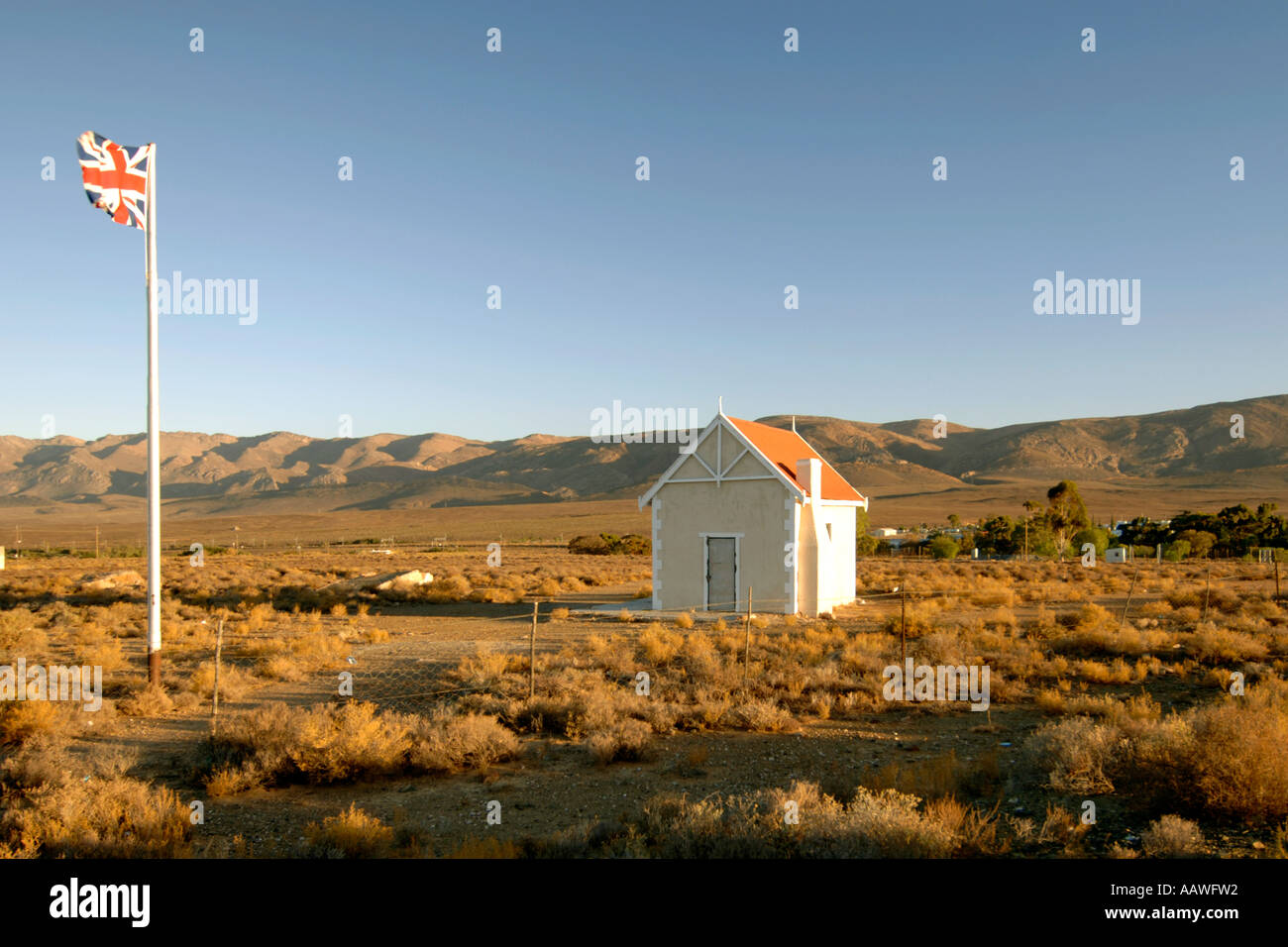 Union Jack voler en dehors de la petite ville de Matjiesfontein dans la région du Karoo, Afrique du Sud de la province. Banque D'Images