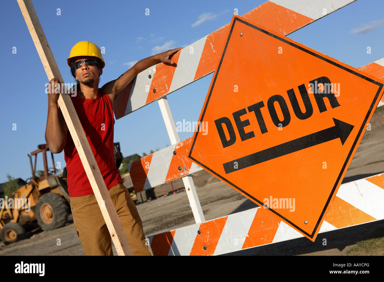 Construction worker : détour sign Banque D'Images