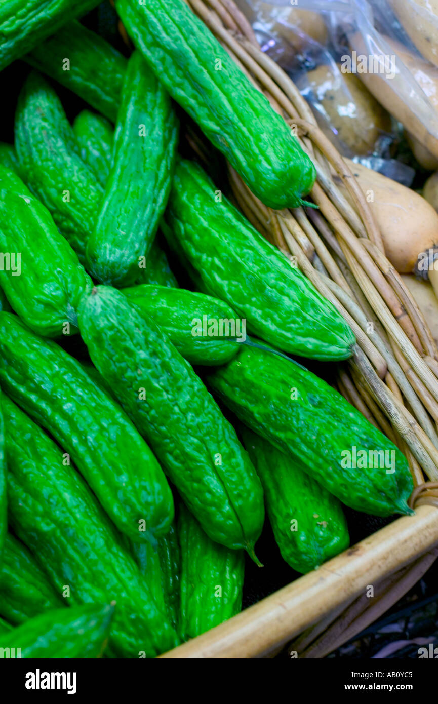 Le melon amer pas encore une personne vertical vue de la vie culinaire cuisine couleur vert frais du sud-est le sud-est de l'easte verts Banque D'Images