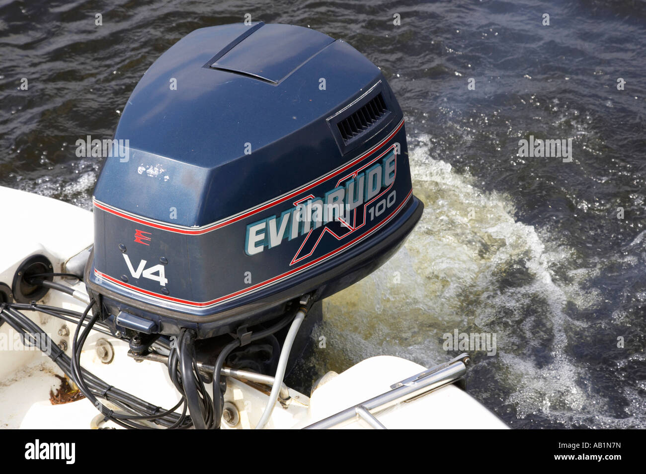 Rinçage Moteur Double Flux Brrnoo - Compatible Evinrude/Johnson/Suzuki, Avec Ventouse 4 Pouces