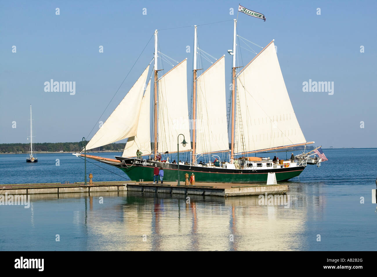 Tallship sous voiles à l'historique Parc national historique colonial Yorktown Yorktown en Virginie Banque D'Images