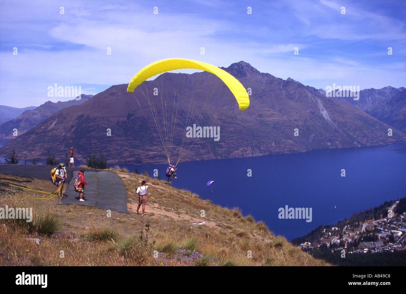 Parachutisme en tandem à Queenstown ile sud Nouvelle Zelande Banque D'Images