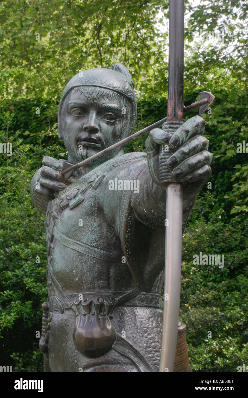 Statue de Robin des bois à l'extérieur, le château de Nottingham, Royaume-Uni Banque D'Images