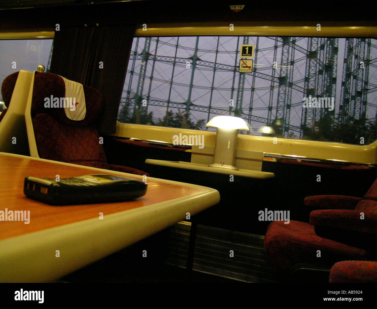 dans-un-chariot-eurostar-banque-de-photographies-et-d-images-haute