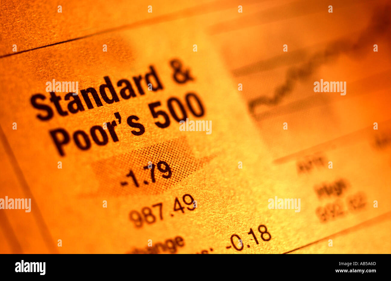 Couleur de l'image horizontale Standard and Poor S P s l'inscription dans le journal Banque D'Images